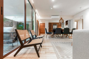 103 Cozy apartment with private terrace 2 br 2 ba